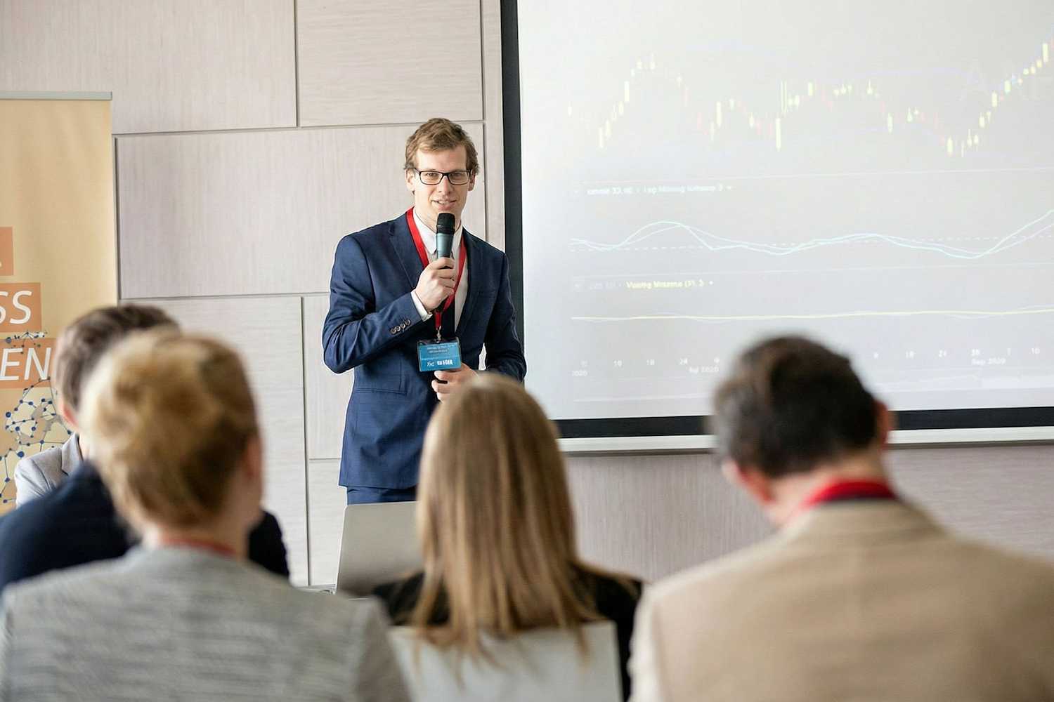 Almanca C1 konuşma becerileri – akademik ve profesyonel sunum